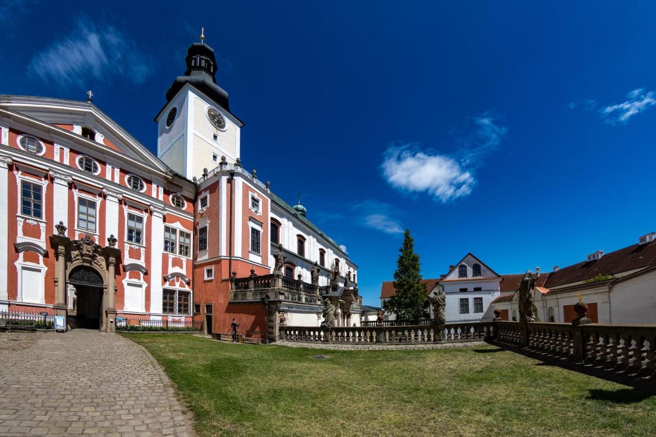 Dvur Hanis - Adults Only - Deti Od 12 Let Marsov nad Metuji Exterior foto