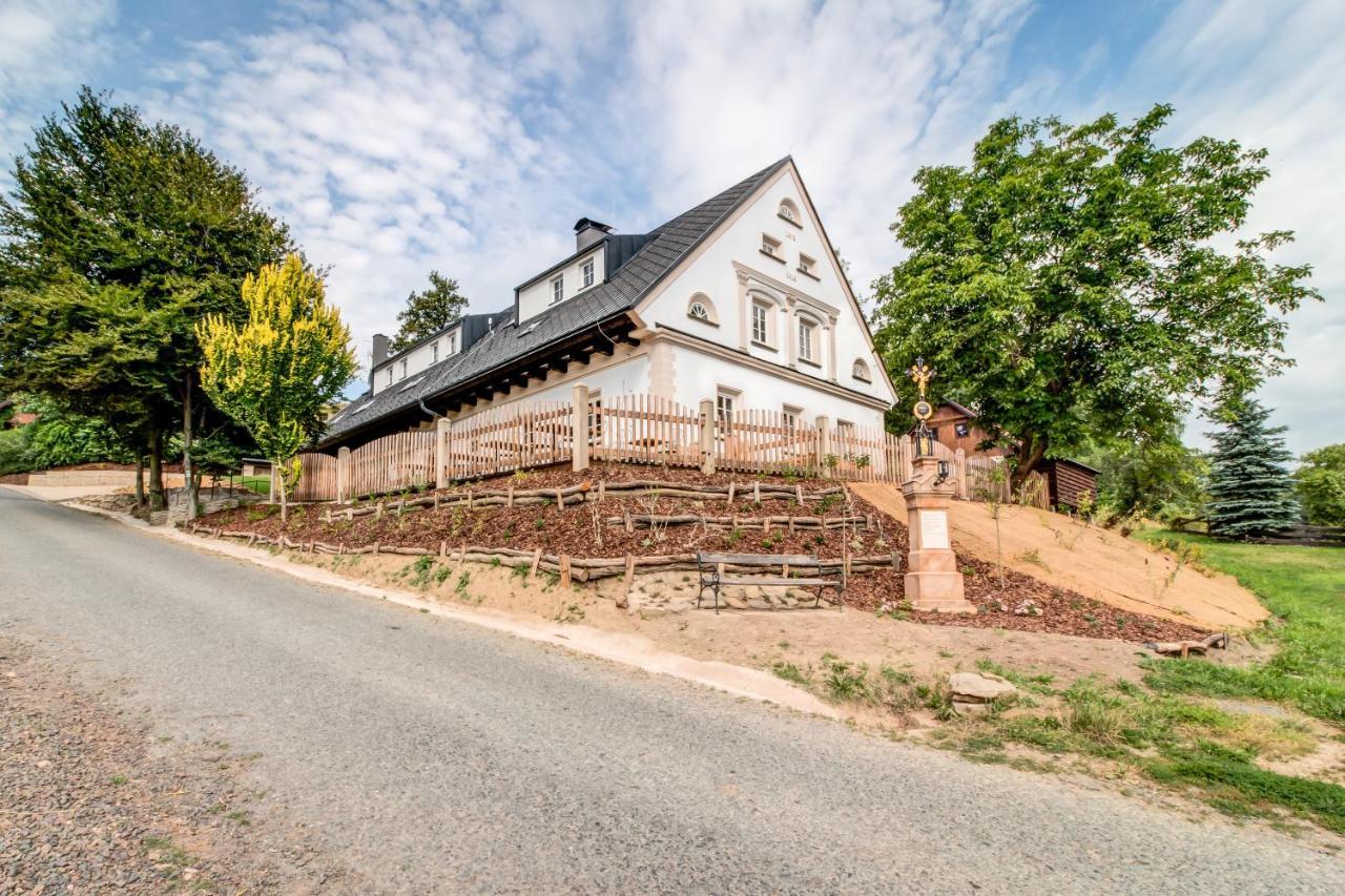 Dvur Hanis - Adults Only - Deti Od 12 Let Marsov nad Metuji Exterior foto